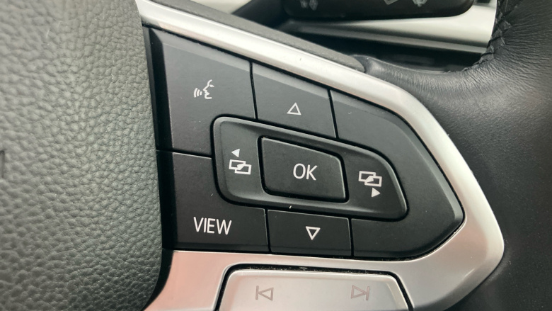 Volkswagen Golf 1.5 TSI 150 Life 5dr Petrol Hatchback